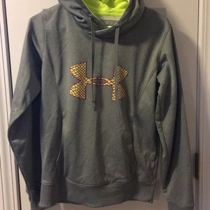Under Armour sweatshirt